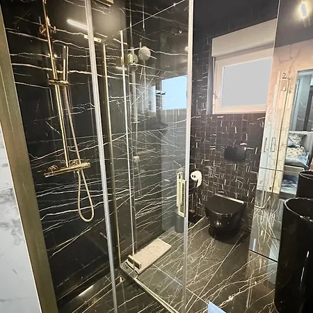Ferienwohnung Luxury Penthouse Sukosan With Big Roof Whirlpool !!! Exterior foto