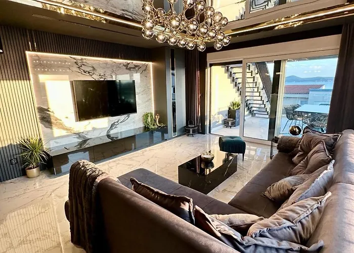 Luxury Penthouse Sukosan With Big Roof Whirlpool !!!