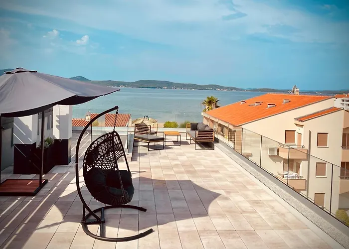 Luxury Penthouse Sukosan With Big Roof Whirlpool !!!