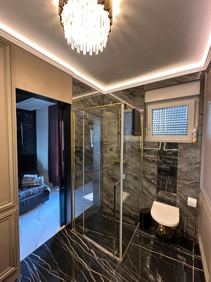 Apartment Luxury Penthouse With Big Roof Whirlpool !!! Sukosan