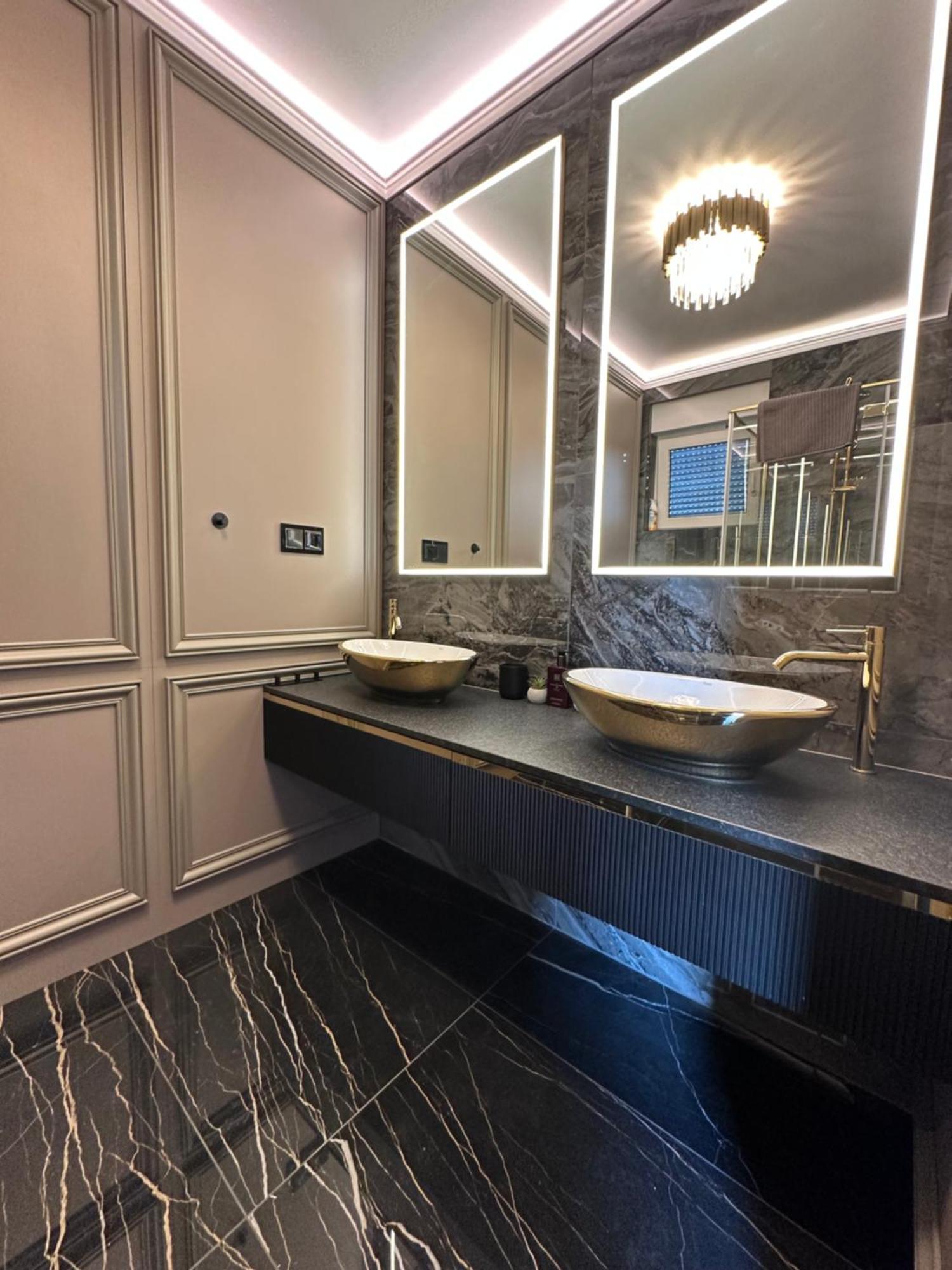 Luxury Penthouse With Big Roof Whirlpool !!!